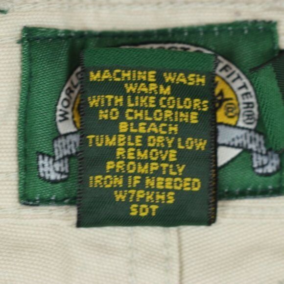 Cabela's Women's Size 8 Cream Cotton 8-Pocket Pleated High Waist Cargo Shorts - Picture 10 of 10